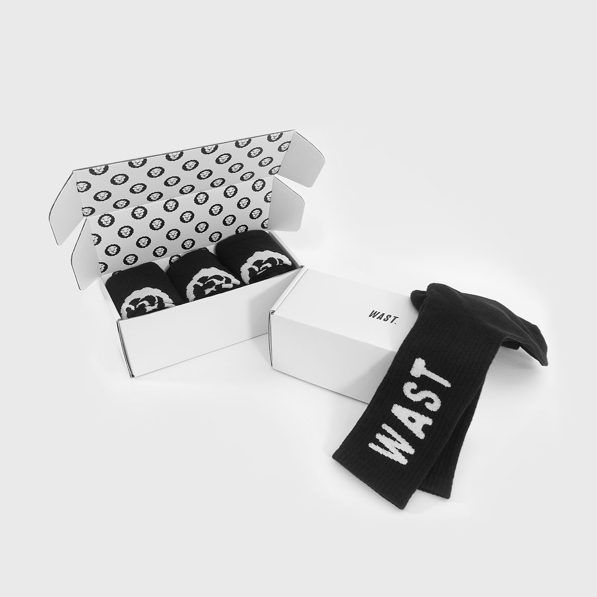 W-LOGO SOCKS (BLACK) (BOX SET)